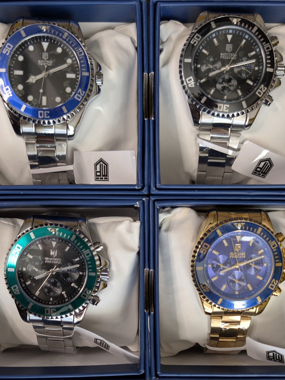 Men's Diver Style Stainless Steel Watch - Blue Bezel